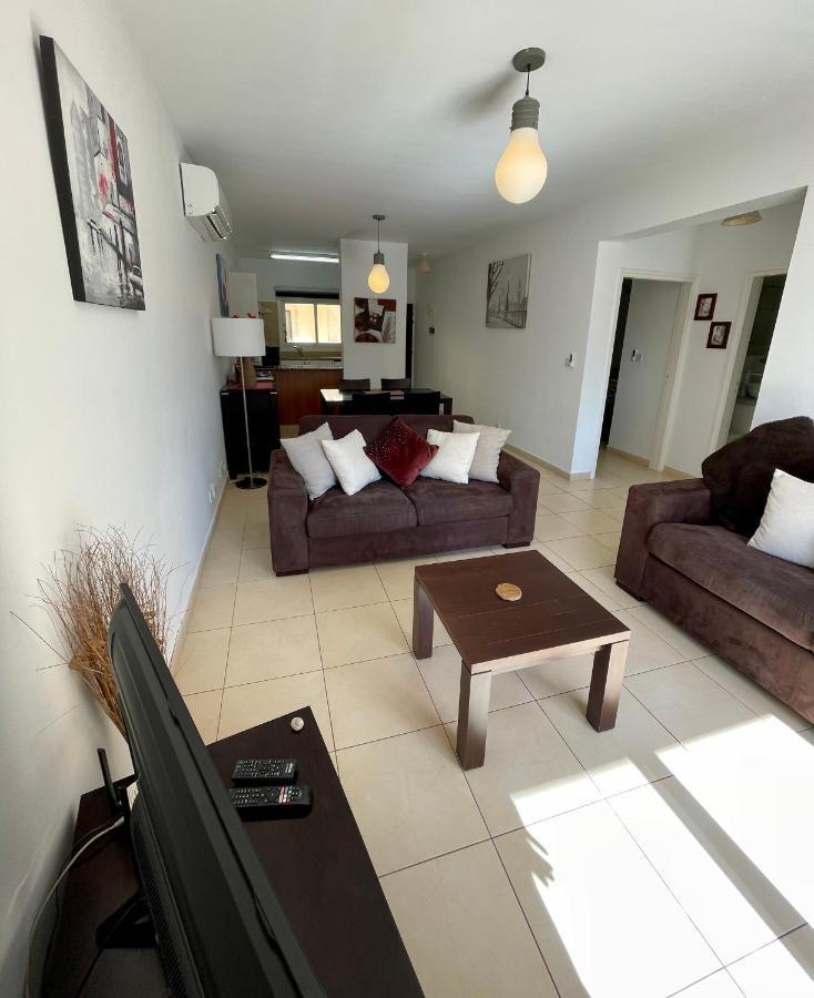 Appartamento 109 Queens Gardens, Paphos Esterno foto
